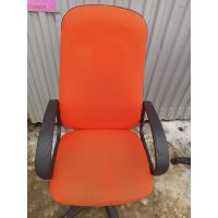 Кресло CH-279 CHAIRMAN ткань ОРАНЖЕВАЯ, топ-ган, газпатрон,  до 120 кг, б/у (мелкие дефекты)