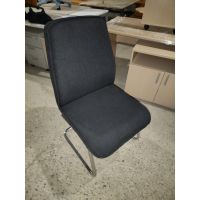 Кресло посетителя, полозья хром, ткань черная, без подлокотников, бу